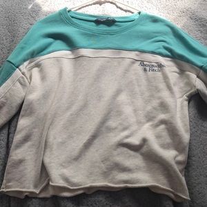 Abercrombie & Fitch cropped crew neck.